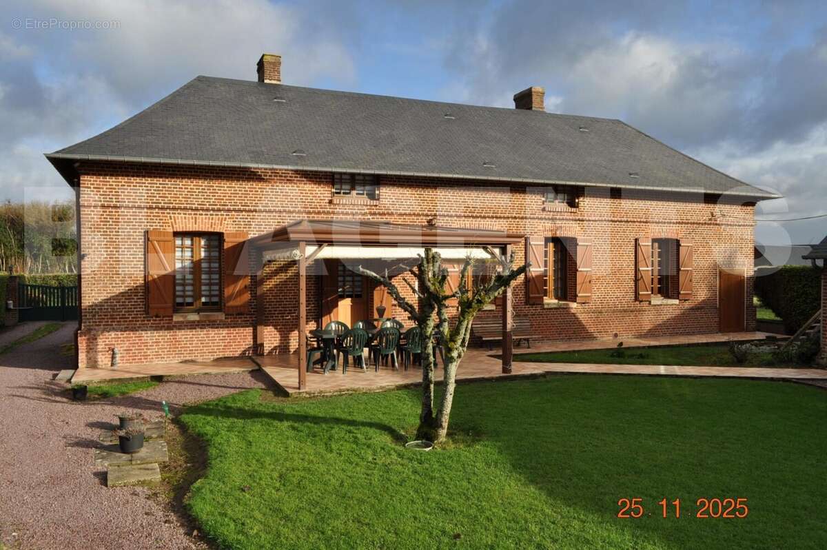 pergola - Maison à CONTEVILLE