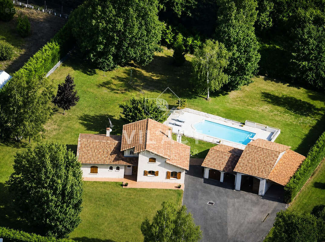 Maison à LE PIAN-MEDOC