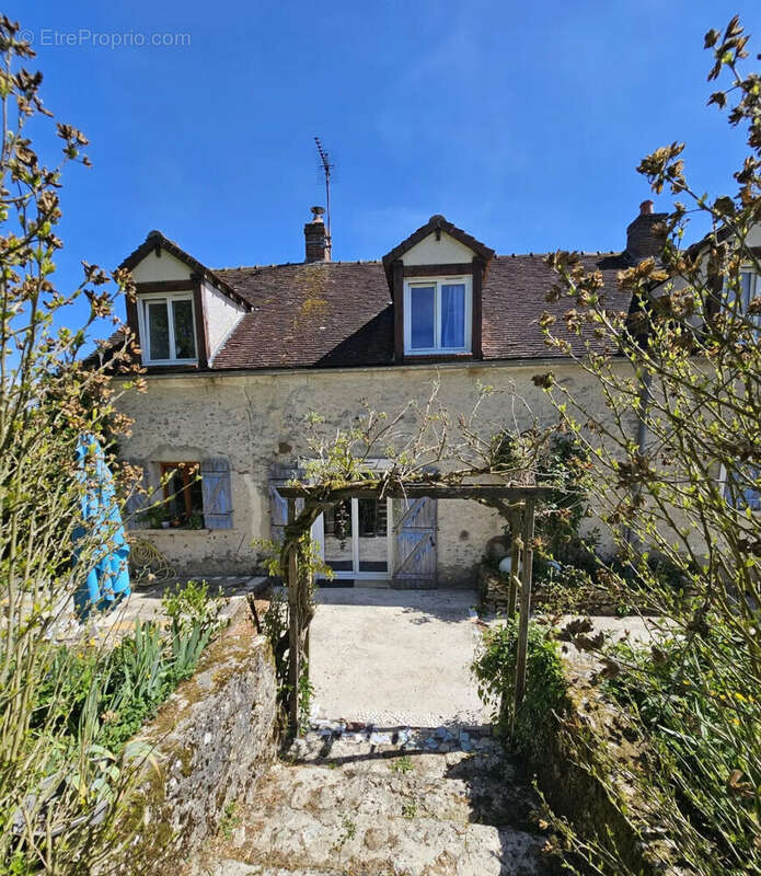 Maison à LA FERTE-GAUCHER