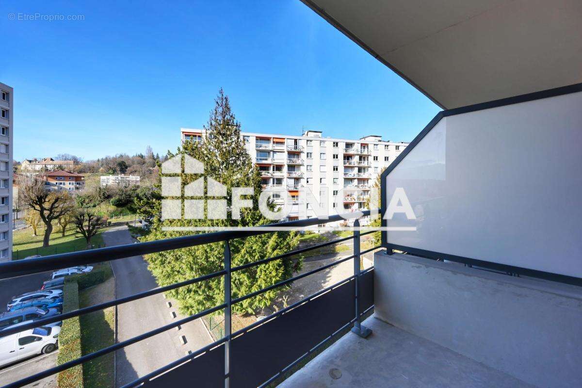 Appartement à VOIRON