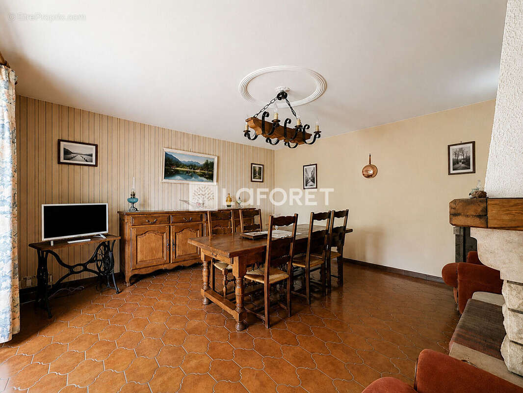 Corps de ferme 170m2 - photo 3