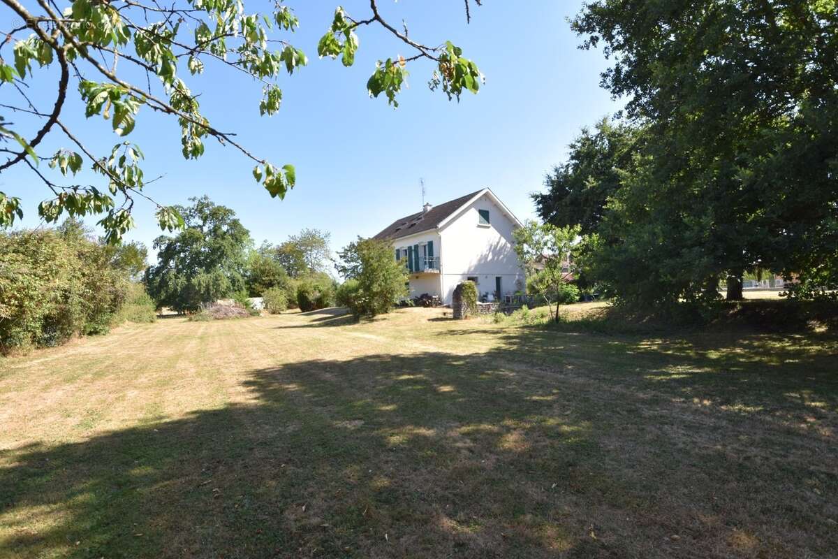 Maison à vendre 7 pièces DIGOIN (71) - photo 10