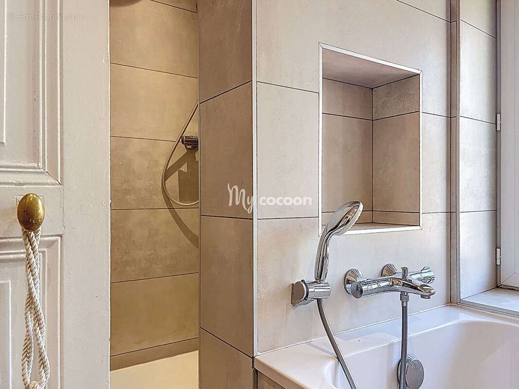 Appartement à FONTAINES-SUR-SAONE