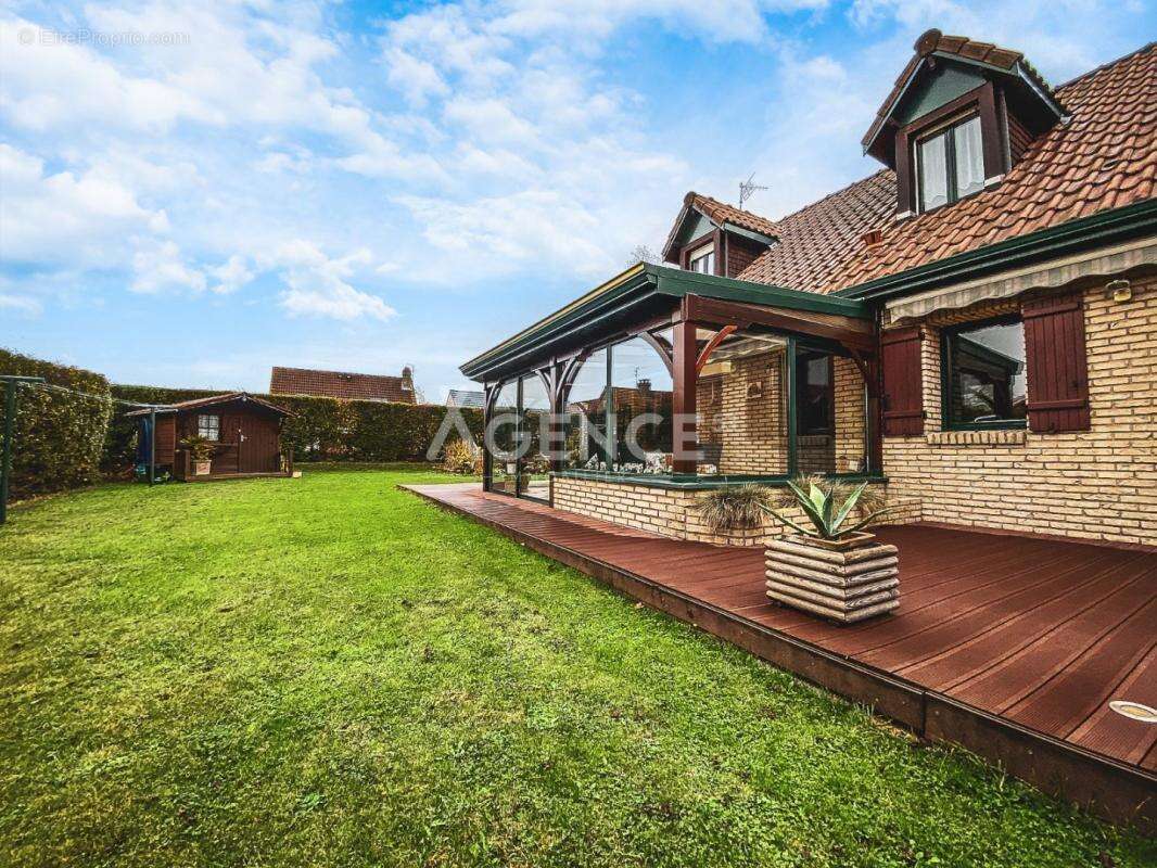 Maison à LONGUENESSE