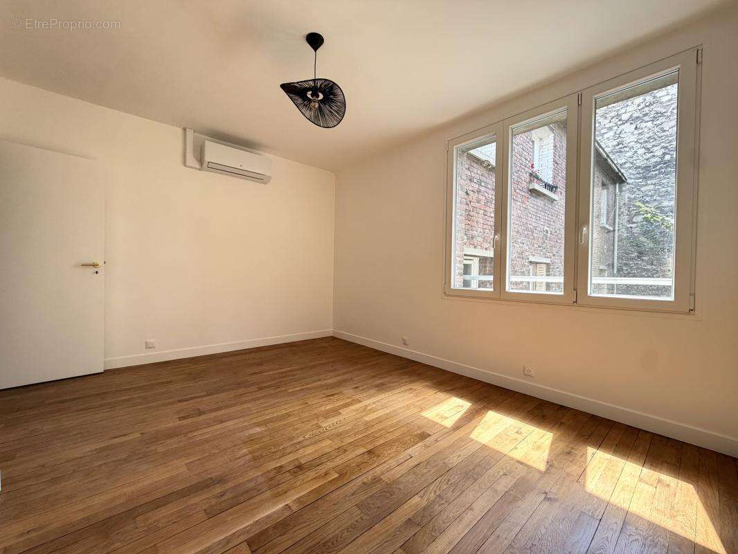 Appartement T3, 73,13 m², Paris 18 - photo 6