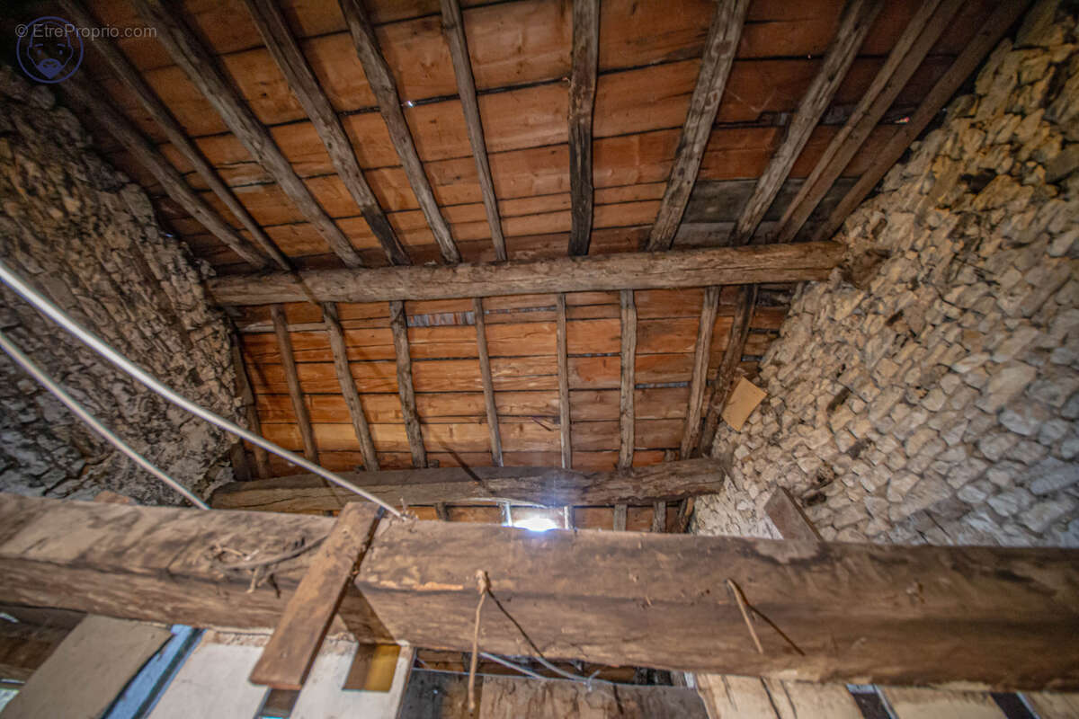 Maison de ville à rénover   Fort potentiel   Idéal investisseur ou résidence principale - photo 17