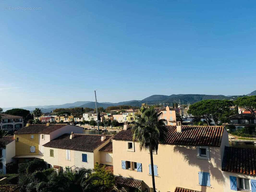 Appartement à COGOLIN