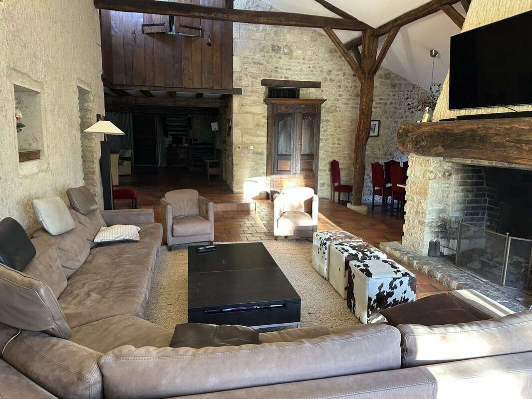 Maison à LA FERRIERE-AIROUX