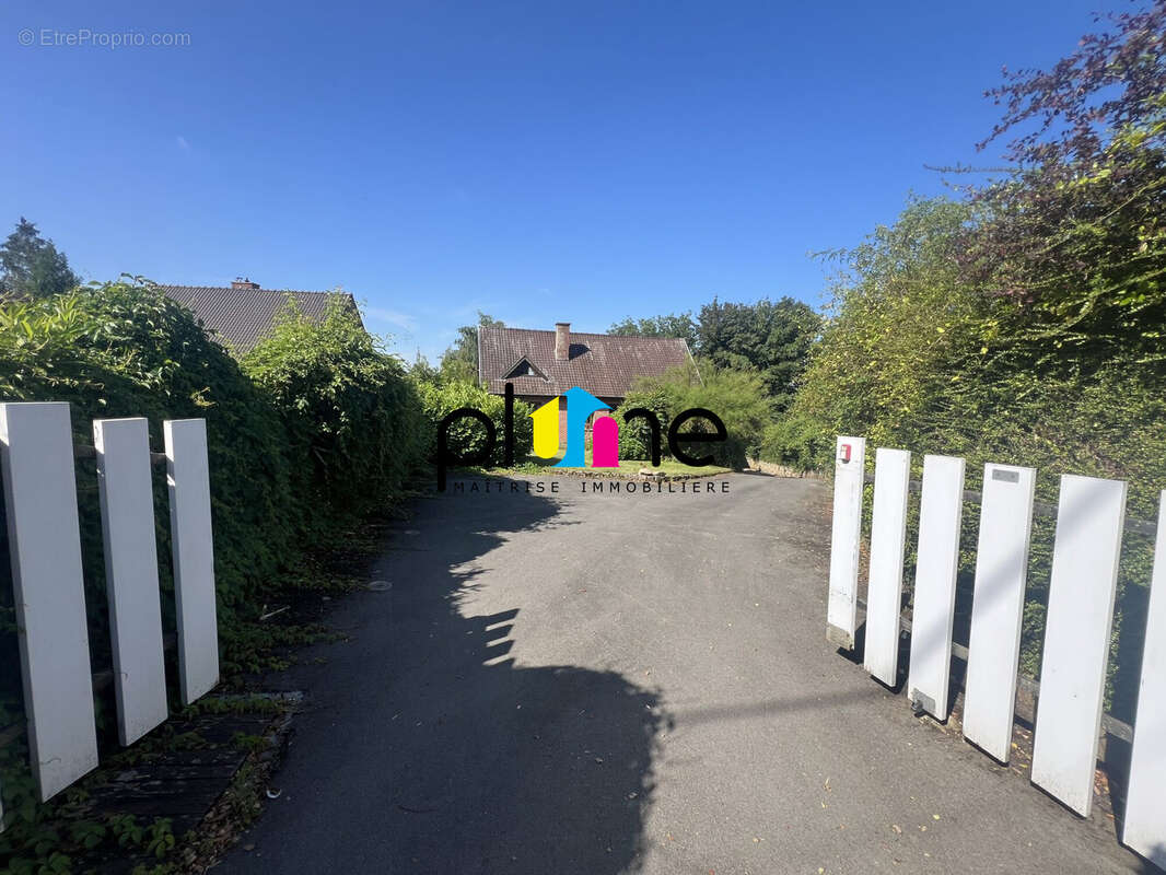 Maison à MONT-SAINT-ELOI