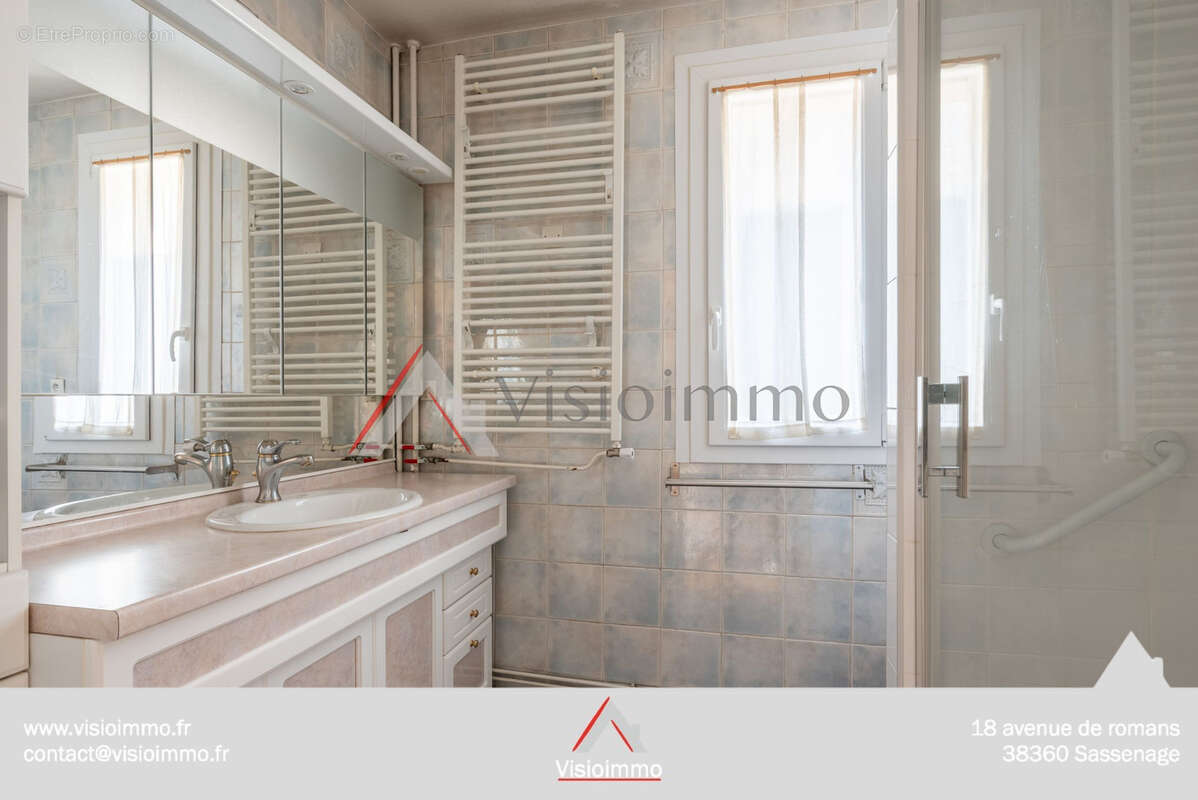 Appartement à SASSENAGE