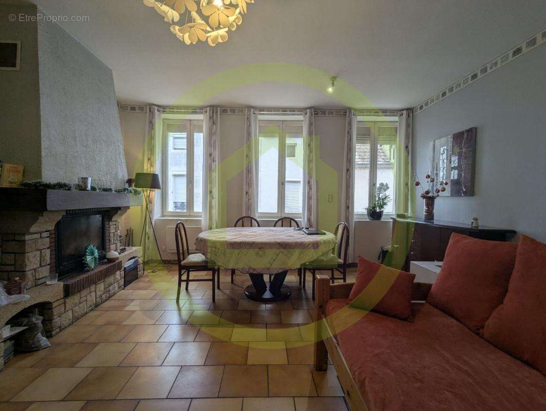 Maison à VERDUN-SUR-LE-DOUBS