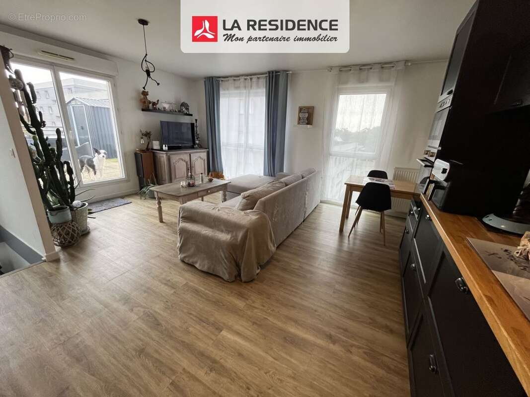 Appartement 70 m² à Cergy  - photo 3