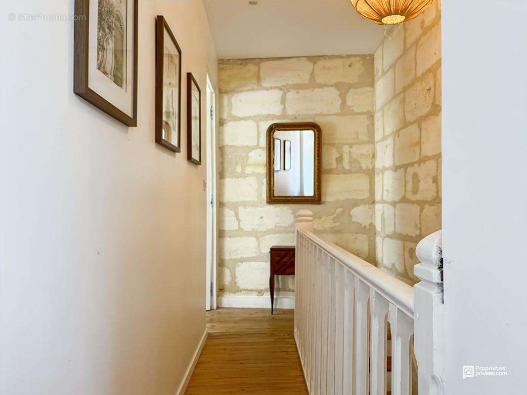 Maison à SAINT-SULPICE-ET-CAMEYRAC