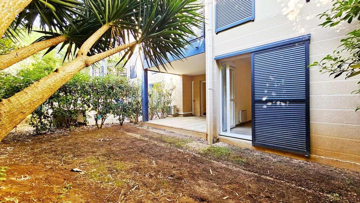 Appartement à LE CANNET