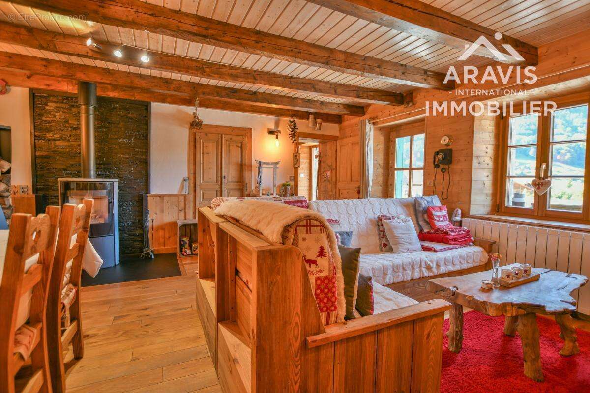 Maison à LE PETIT-BORNAND-LES-GLIERES