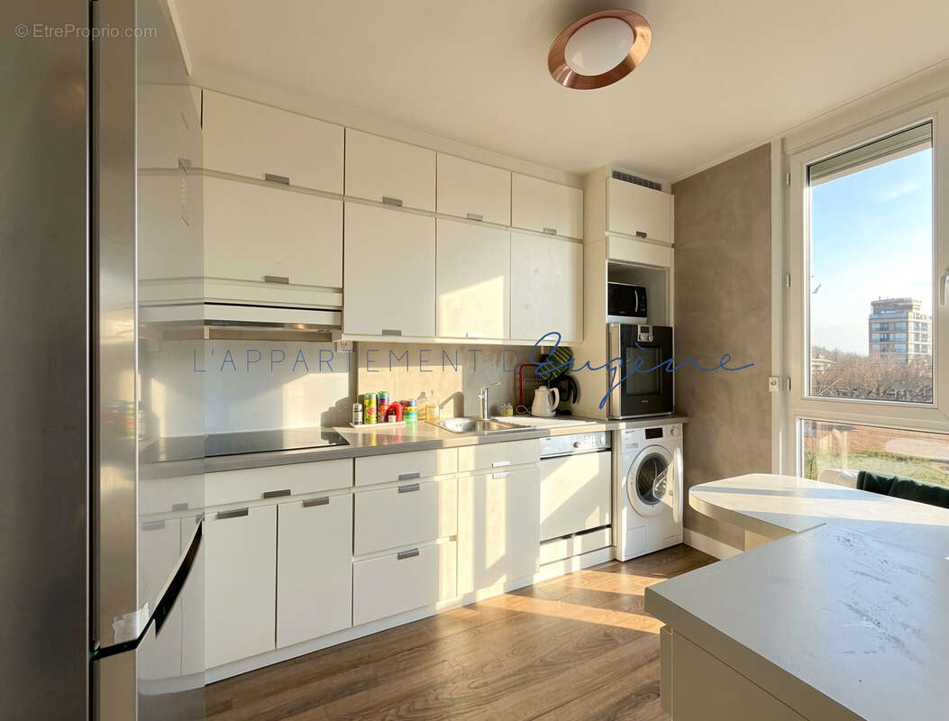 Appartement à PARIS-17E