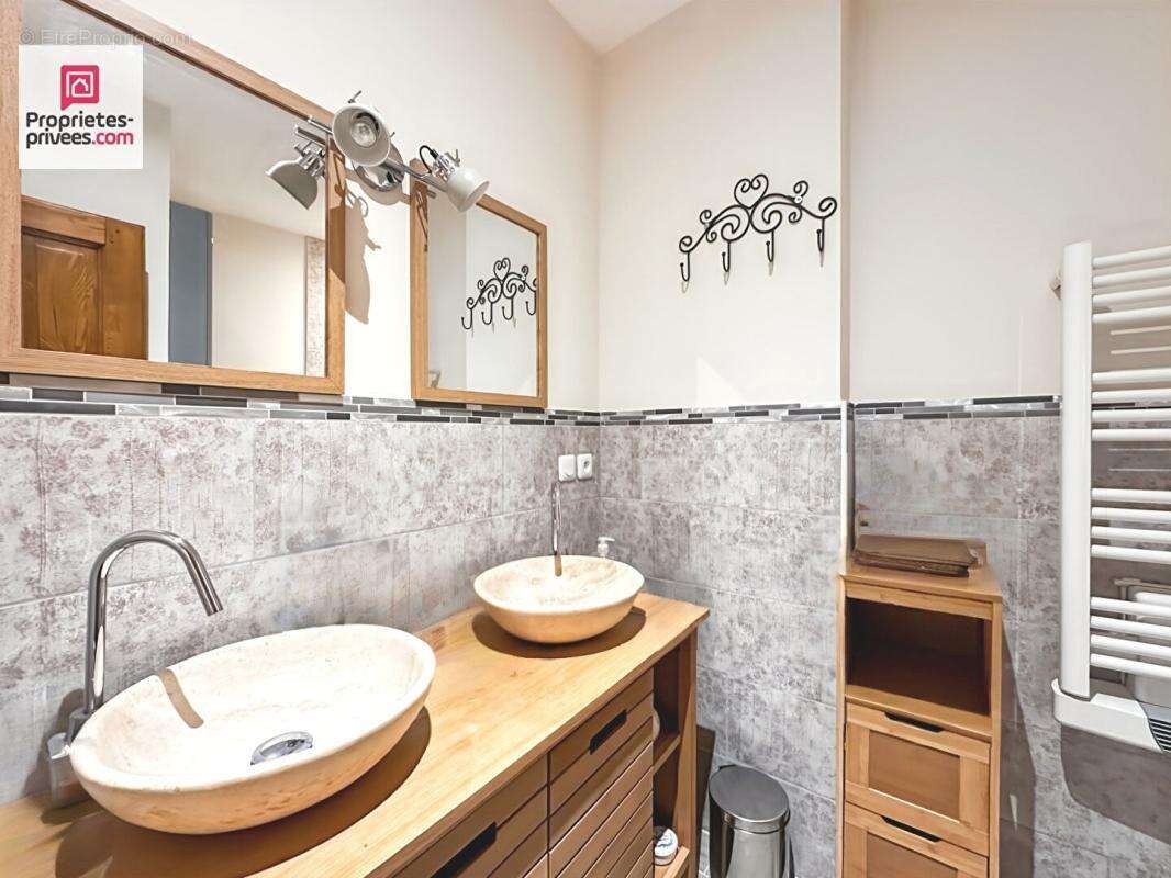 Maison à FIGANIERES