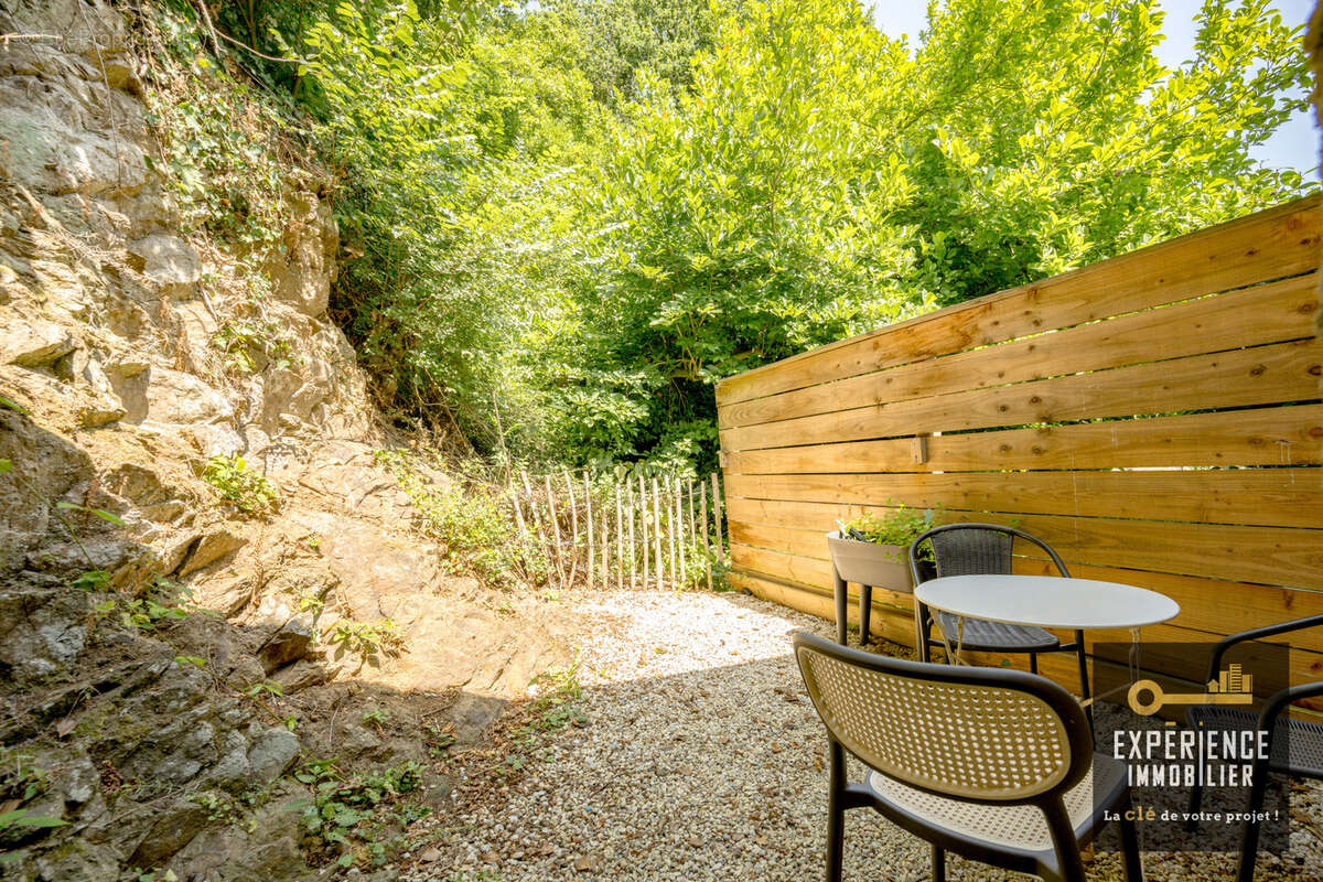 Appartement T3 rénové proche du bourg - photo 16