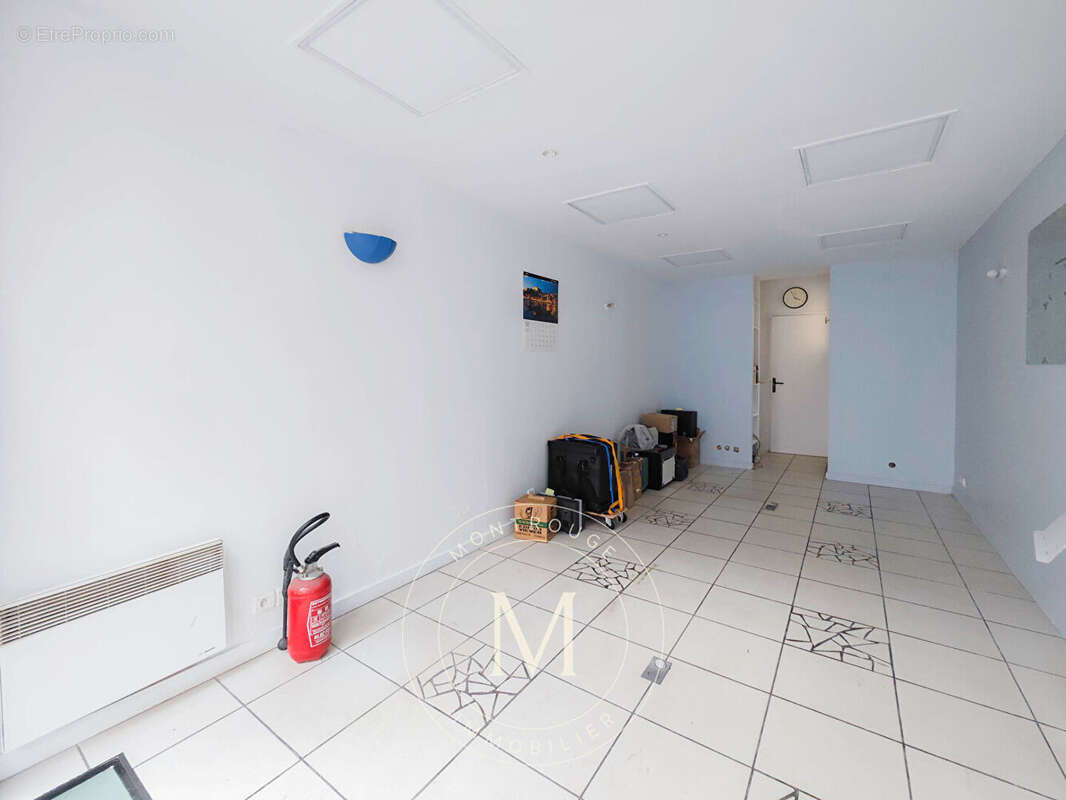 Commerce à MONTROUGE