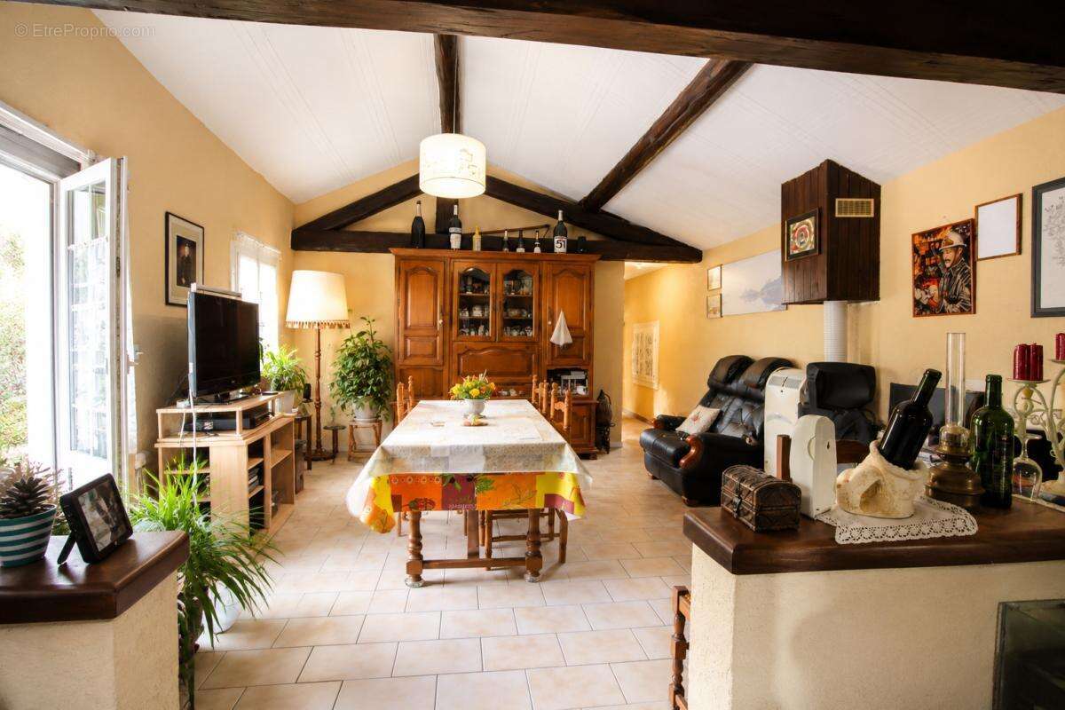 Appartement à FLEURY