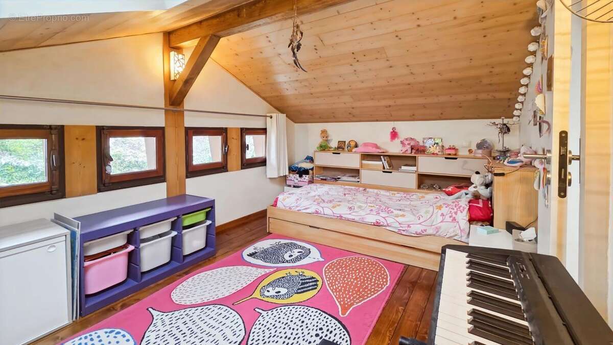 Maison à MONNETIER-MORNEX