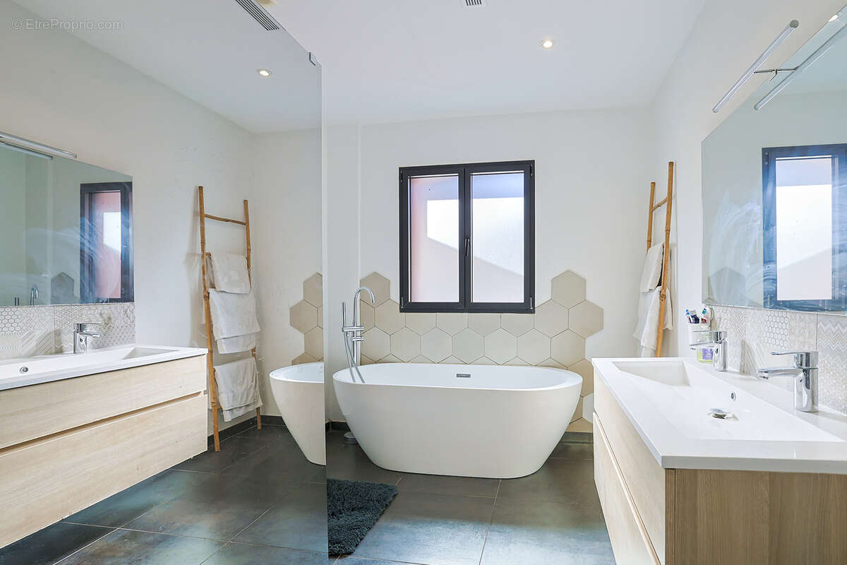 Maison à BELGENTIER