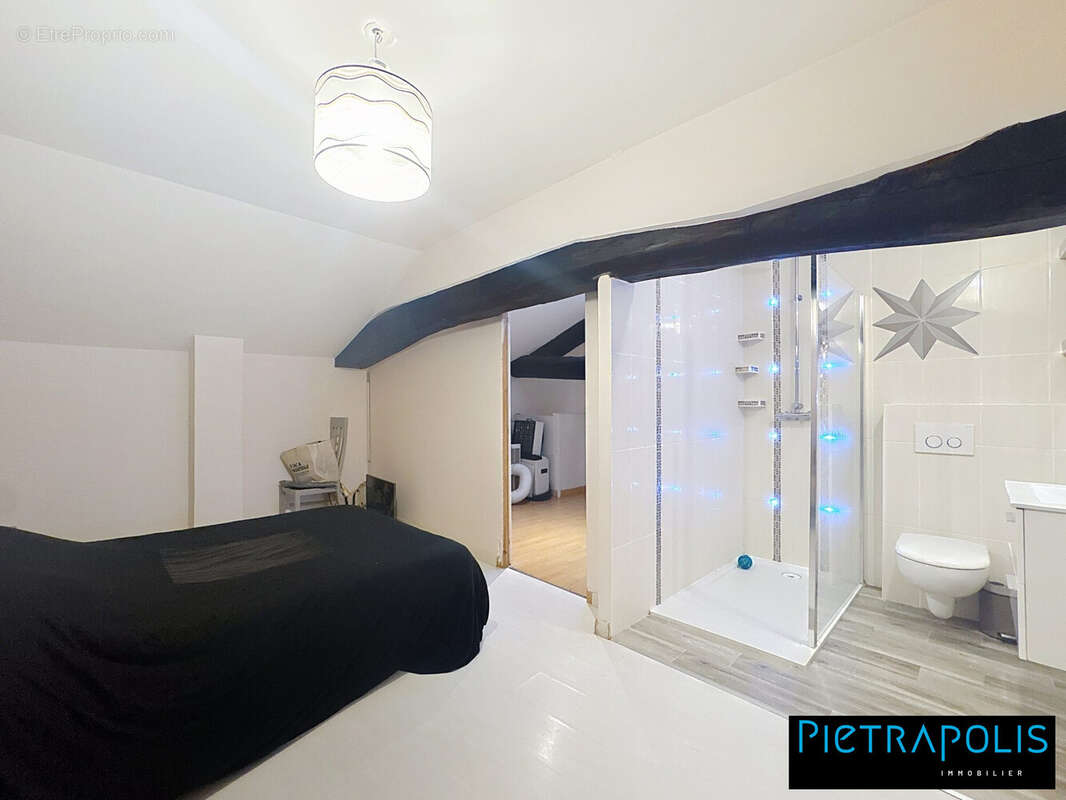 Maison à VILLIE-MORGON