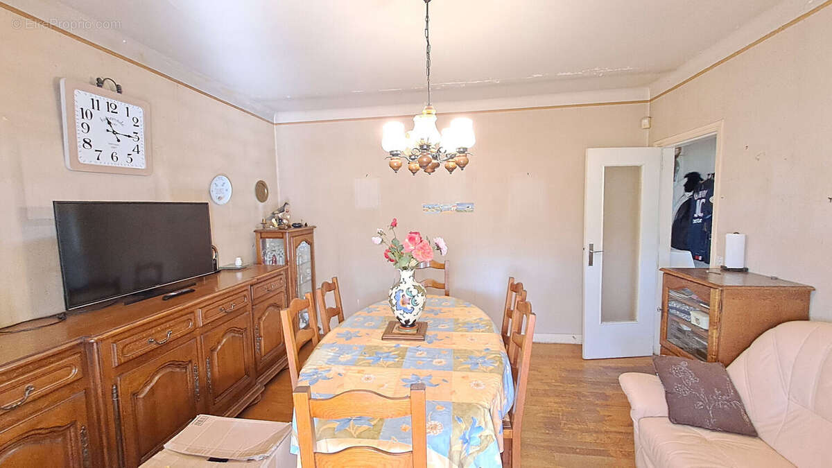 Maison à SAINT-REMY-LES-CHEVREUSE