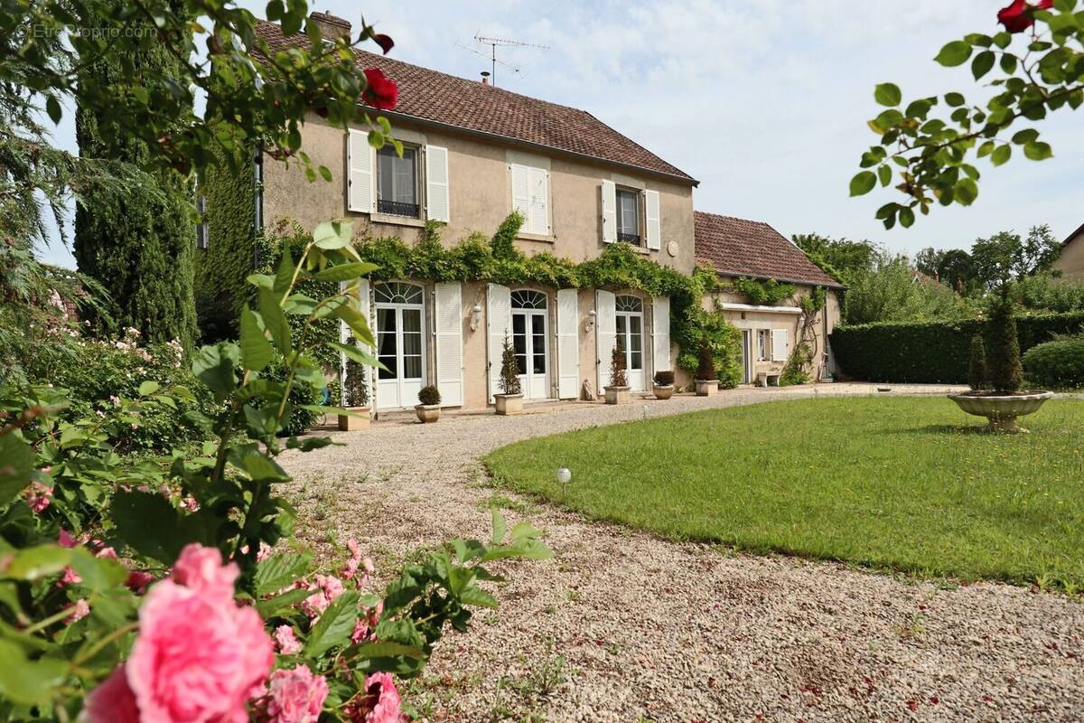 Maison à JALLERANGE