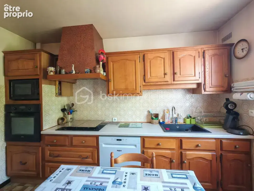 Maison familiale avec sous sol total et garage - photo 17