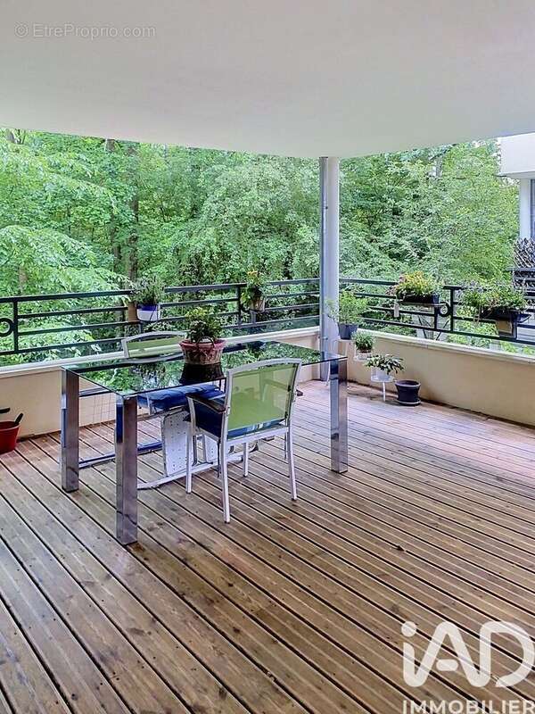 Photo 2 - Appartement à LE PLESSIS-TREVISE