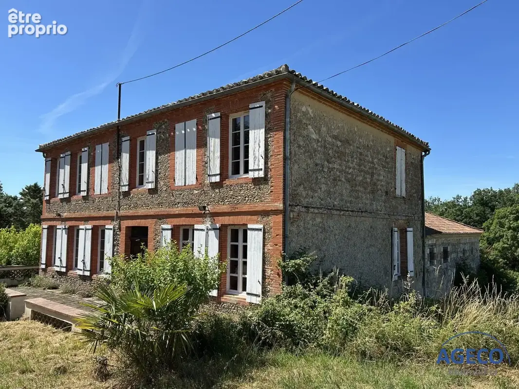 Photo Maison à Saint-Arroumex au prix de 299 000€