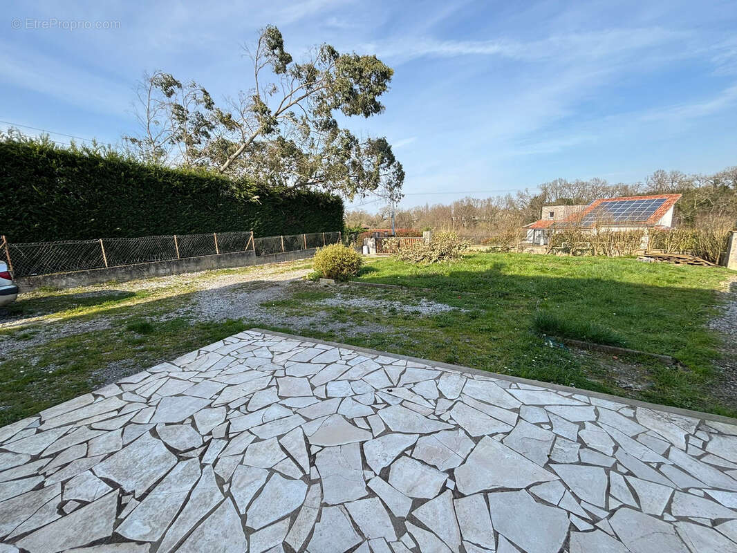 Appartement à MONTGAILLARD