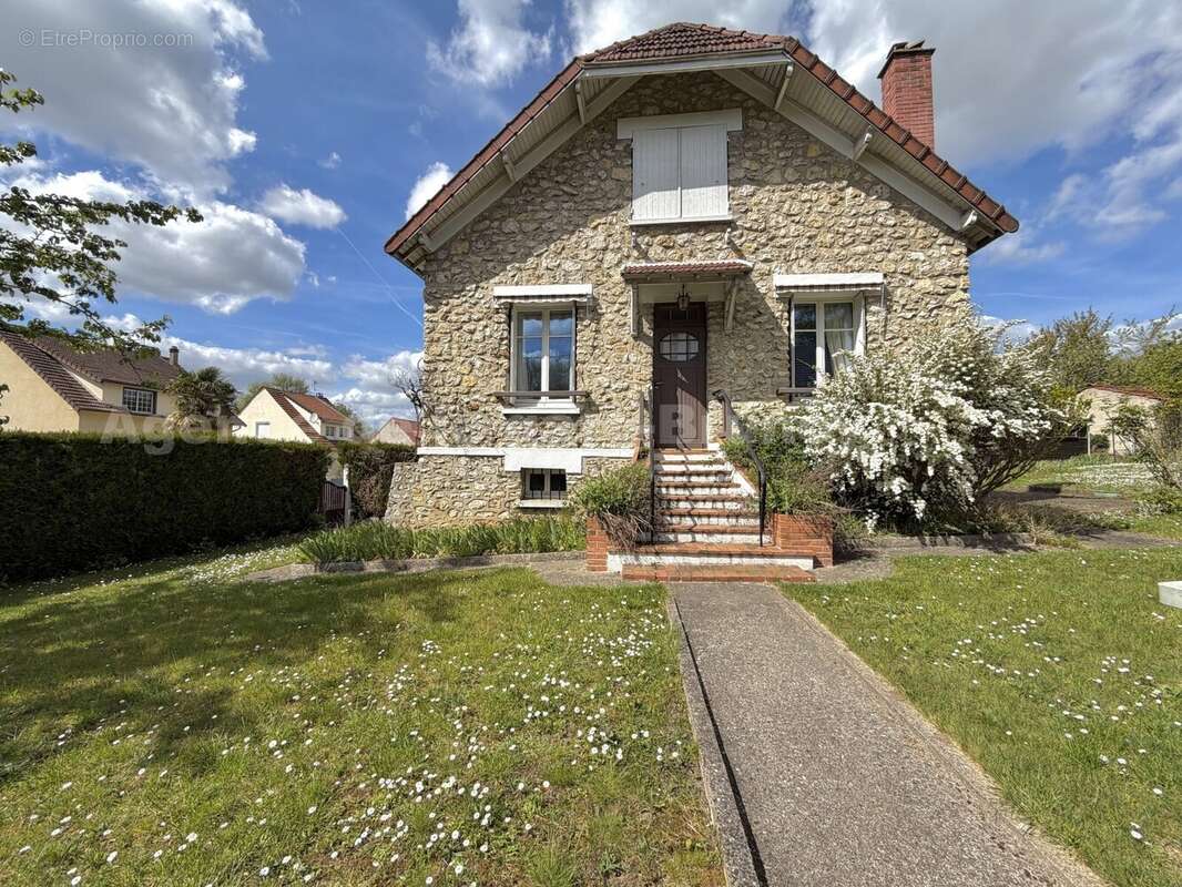 IMG_2265 - Maison à VARENNES-JARCY