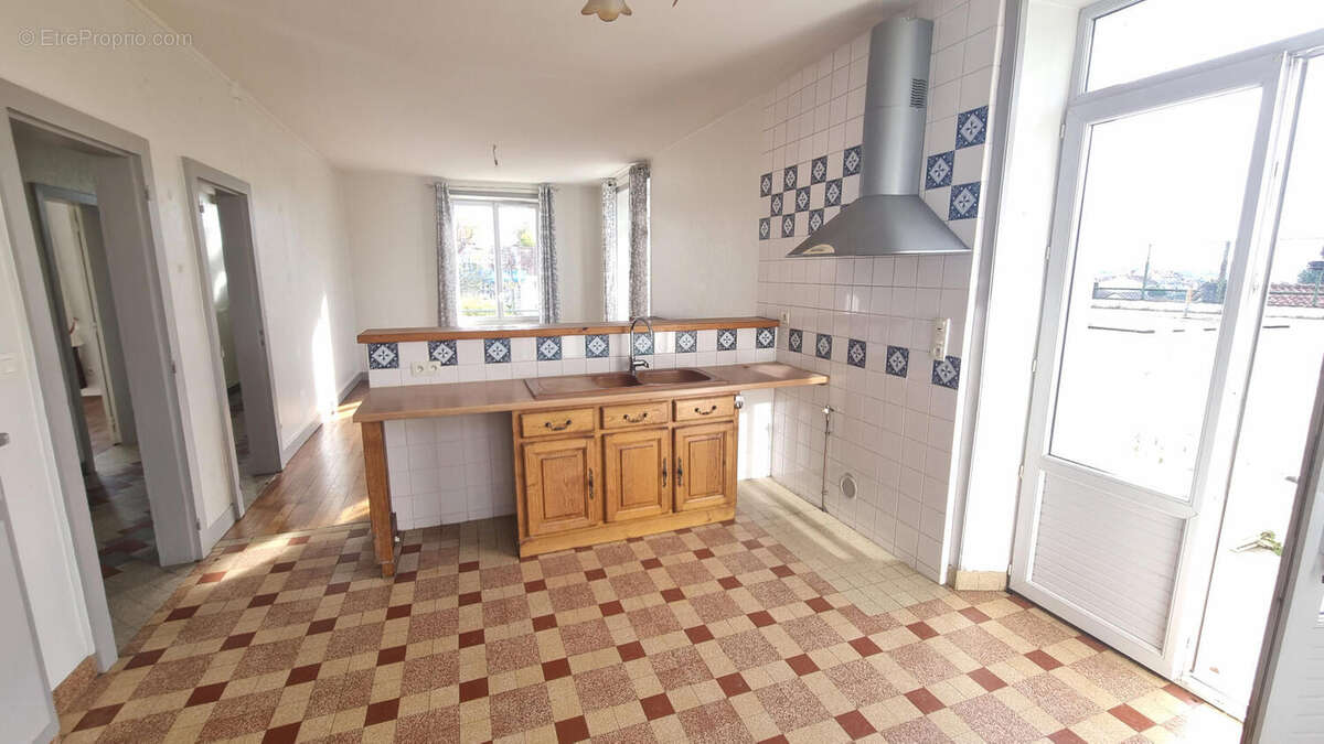 20251112_111517 - Maison à NONTRON