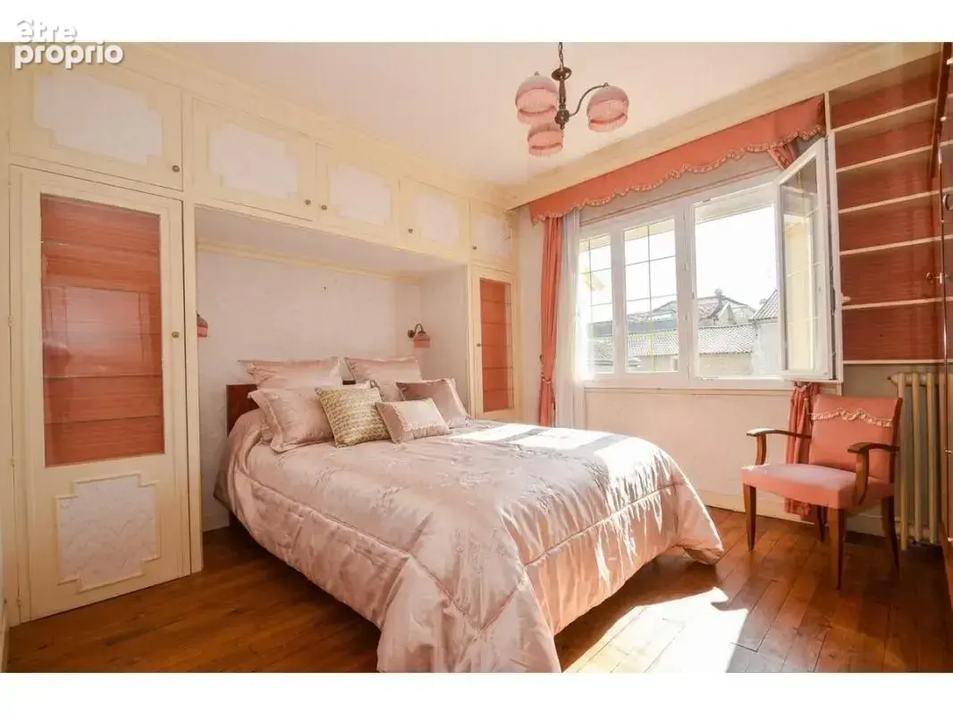 Maison 8 pièces 174 m² à vendre à Riberac (24600) - photo 14