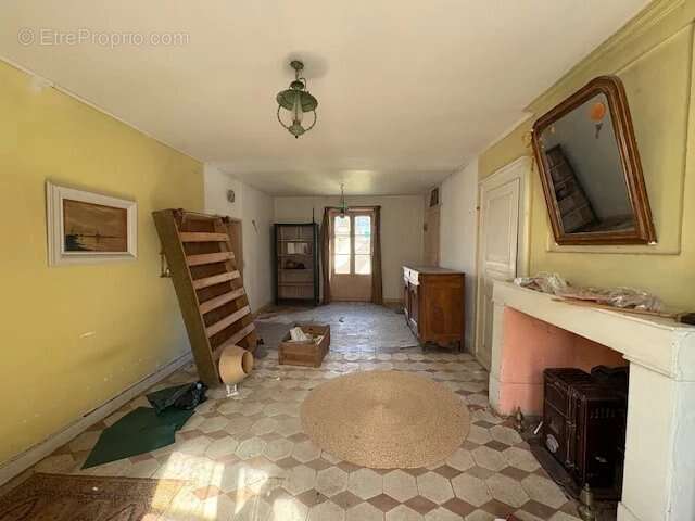 Appartement à SAVIGNE-SUR-LATHAN