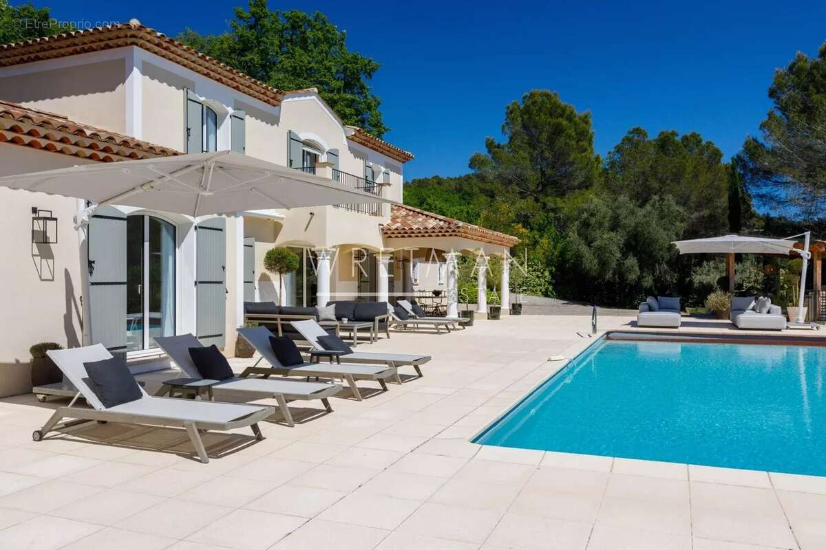 Maison à MONTAUROUX