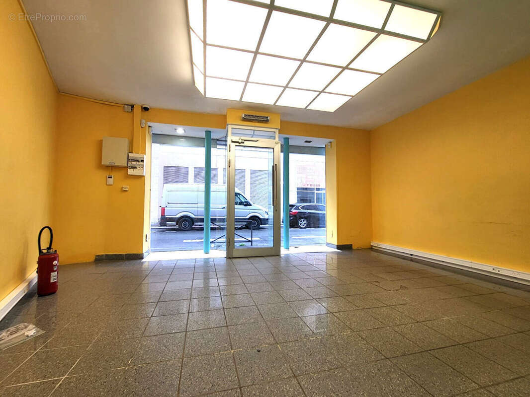 Commerce à PARIS-15E