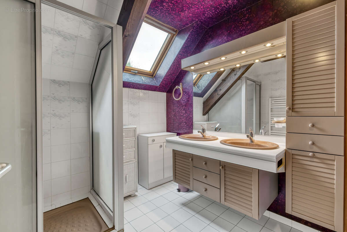 Maison à LA RAVOIRE