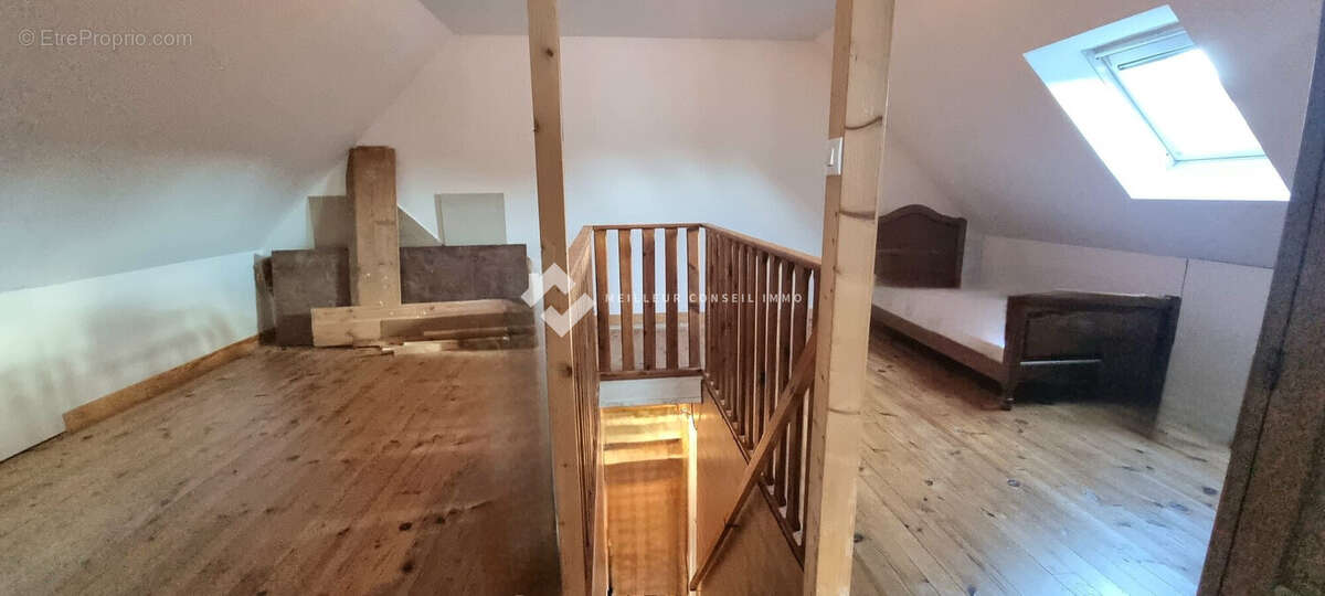 Maison 97 m² à Le Vieux-Marche  - photo 7