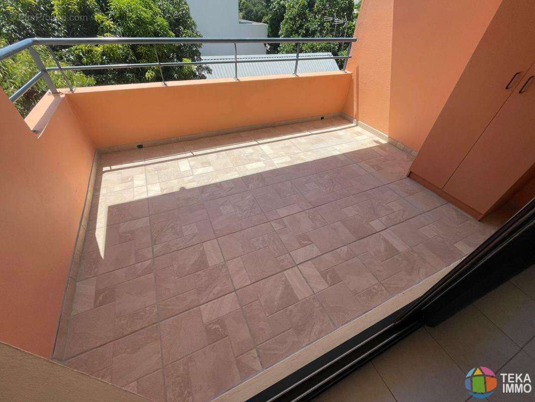 Fabien TEKA IMMO  vous propose à la providence ( St Denis) , à 2 minutes du bd sud,  appartement T3, ile de la Réunion - photo 11