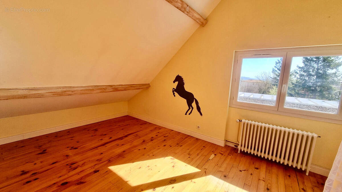 Maison à PONT-DU-CHATEAU