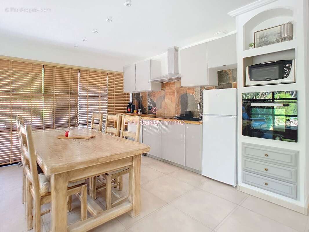 Maison à ROQUEVAIRE