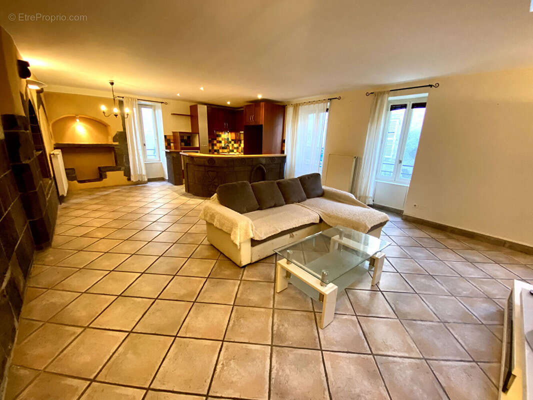 Maison à CLERMONT-FERRAND