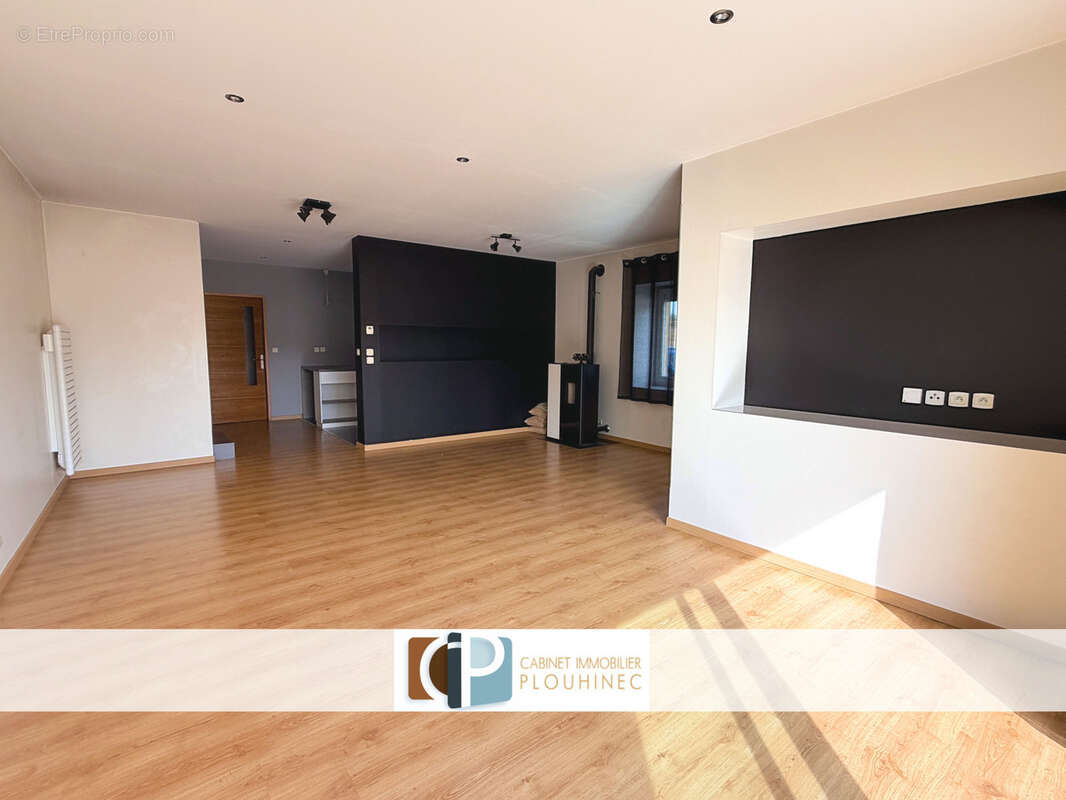 Mâcon : maison 117 m2 proche commodités avec cour intérieure. - photo 15