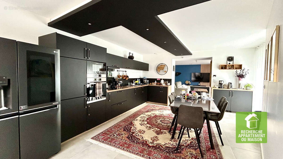 Maison à BOURGOIN-JALLIEU