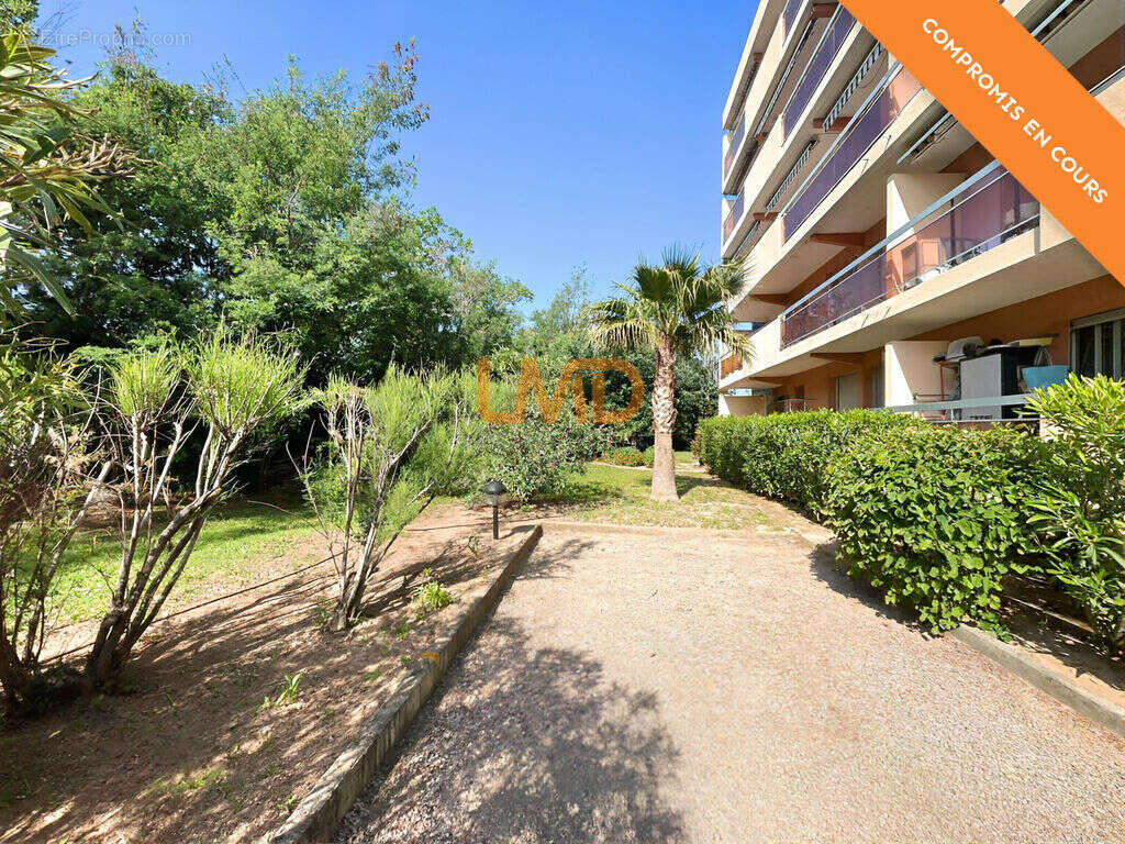Fréjus T2 avec terrasse parking cave résidence sécurisée - photo 18