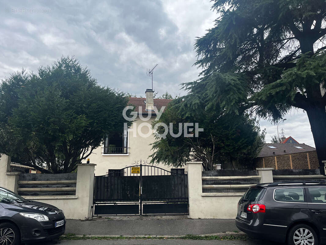 Maison à ROSNY-SOUS-BOIS