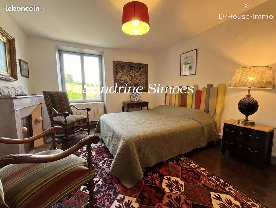 Maison à MONTMORILLON